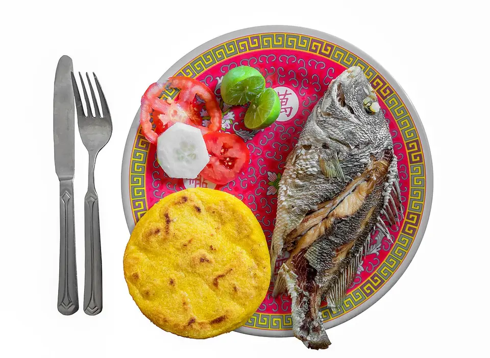 Mojarra frita en Casa Guayabo, Laureles