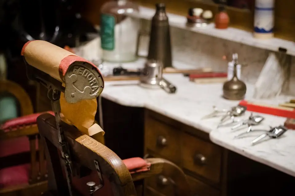 Trabajo de Barbería Cuchilla Fina, Belén